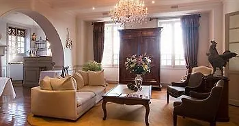 Chateau Les Charmettes Hotel